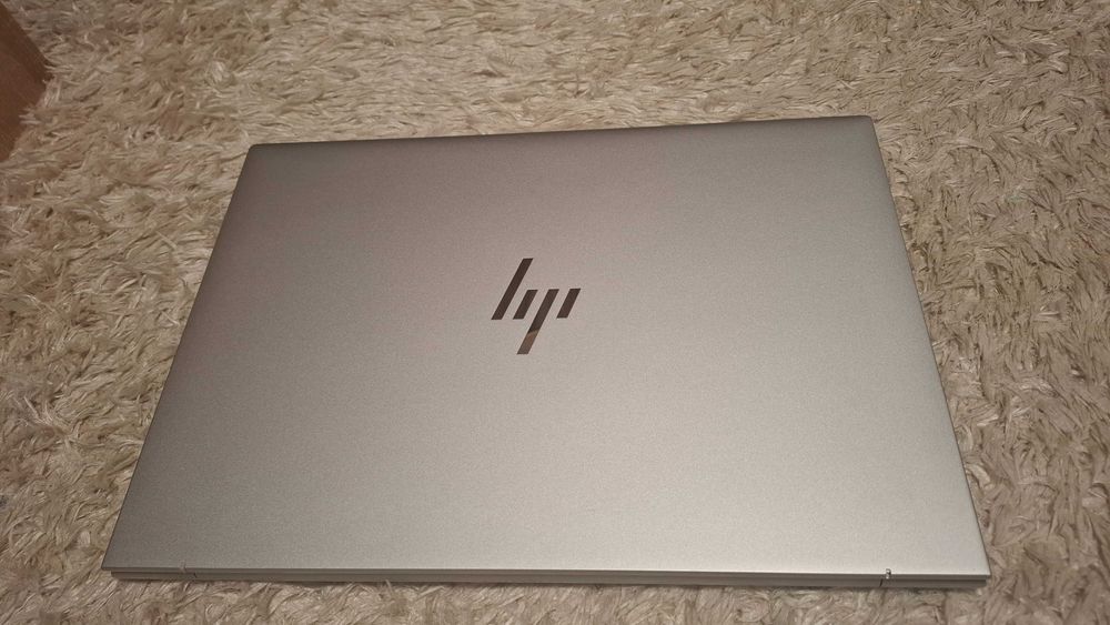 Laptop HP EliteBook – i5-1245U • 16 GB RAM • 1 TB SSD serie business