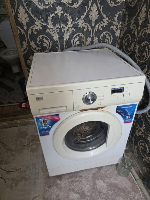 Продам стиральную машину