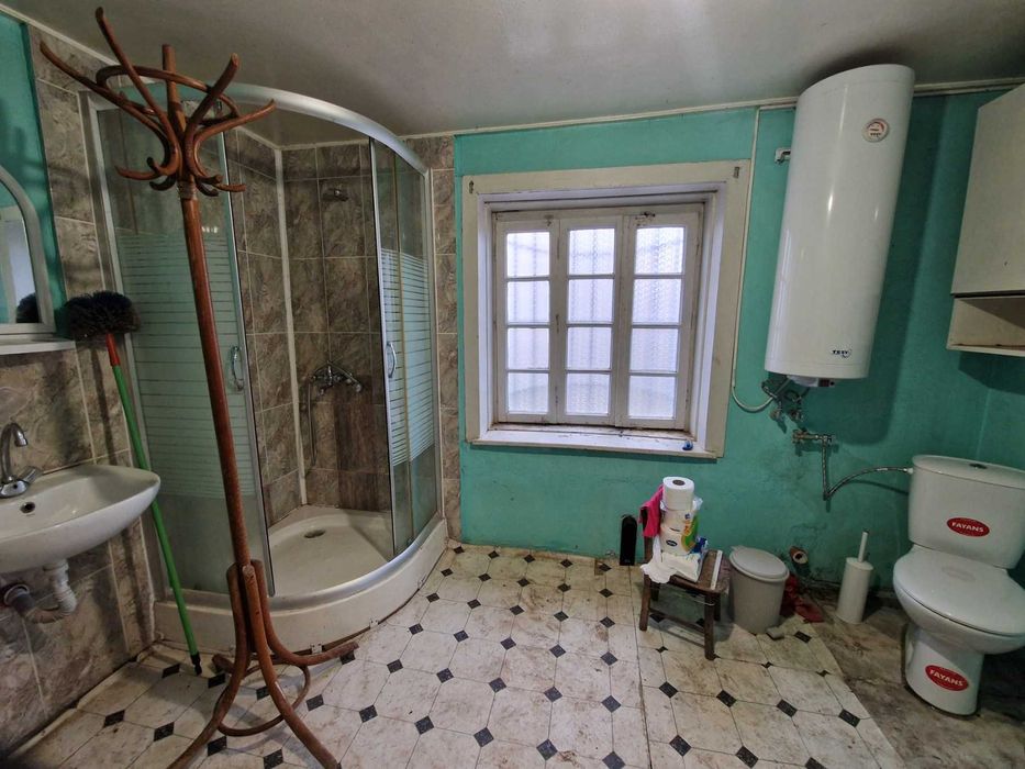 Продава се Къща в с. Николаево, Област Плевен - 203 кв.м за 75 €/кв.м - Снимка #9