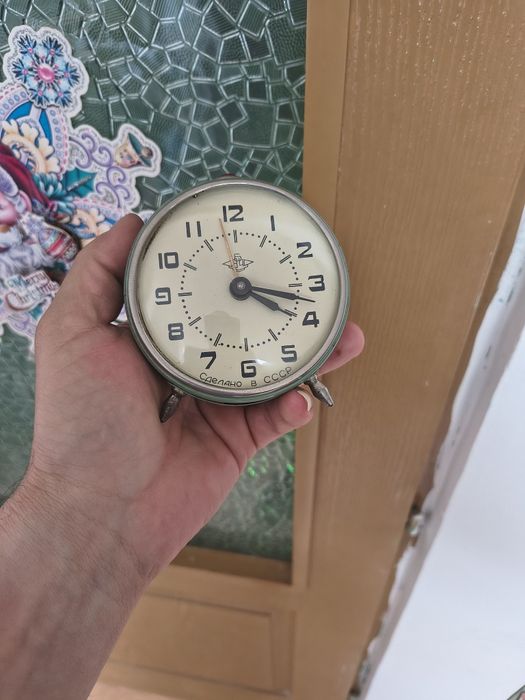 Ceas de masă rusesc model viteaz B84