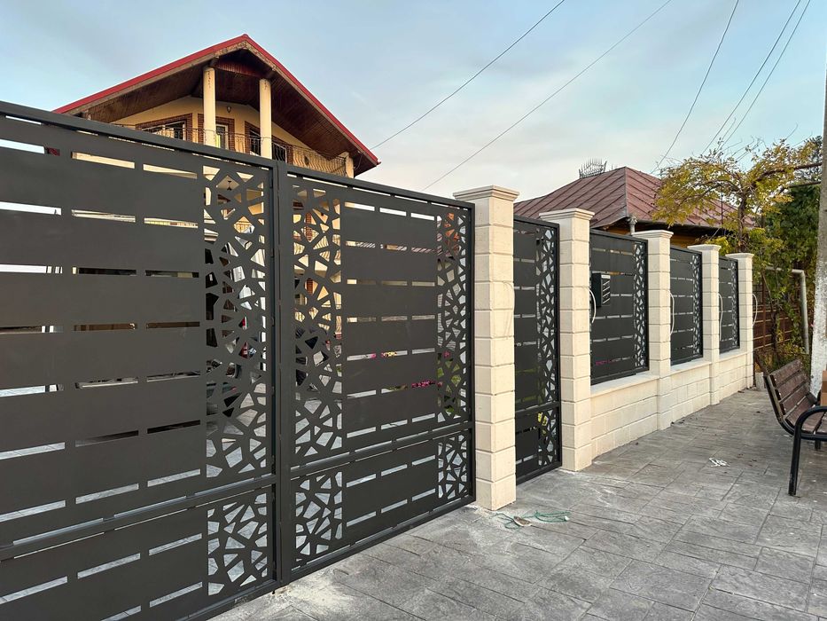 Porti,garduri, balustrade,scari metalice, confecții metalice ,terase
