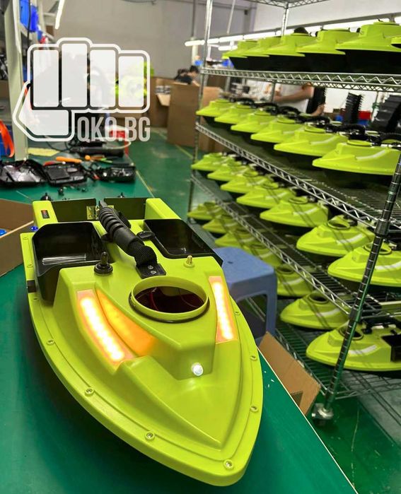 Лодка за захранка 4 коша, 100 точки GPS автопилот и компас D20 D19