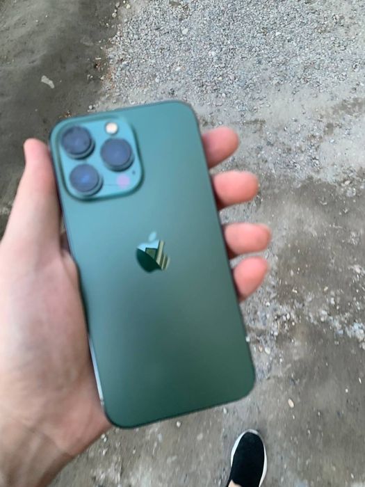 Iphone 13 Pro green