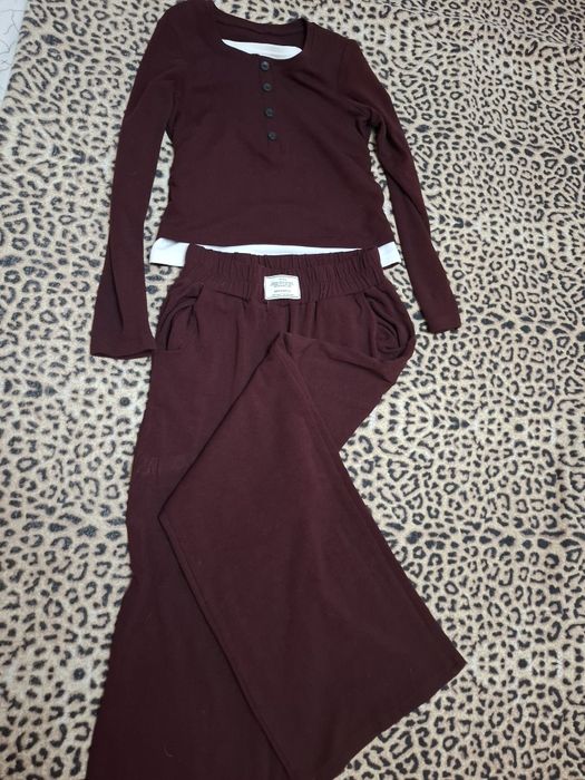 Продам костюм на девочку.