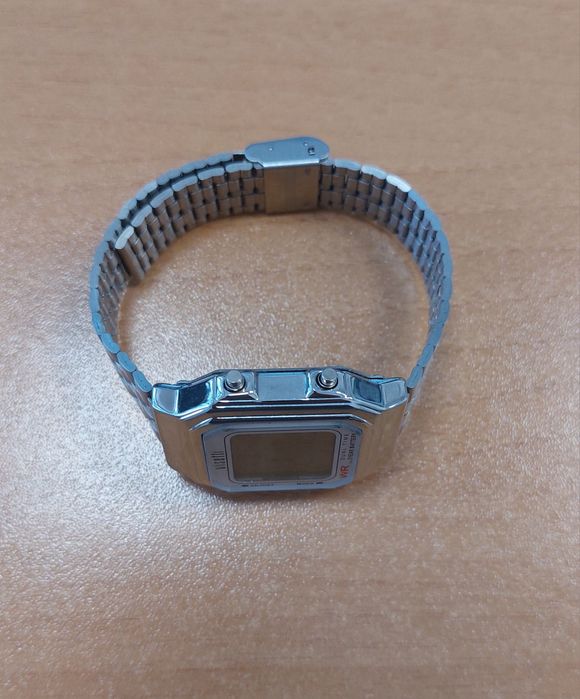 Електронен часовник VISETTI