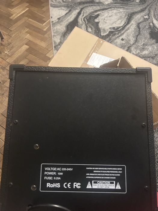 Електрическа китара с усилвател и калъф комплект