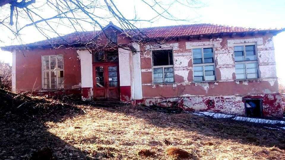 Продава се Къща в с. Живко, Област Габрово - 204 кв.м за 113 €/кв.м - Снимка #3