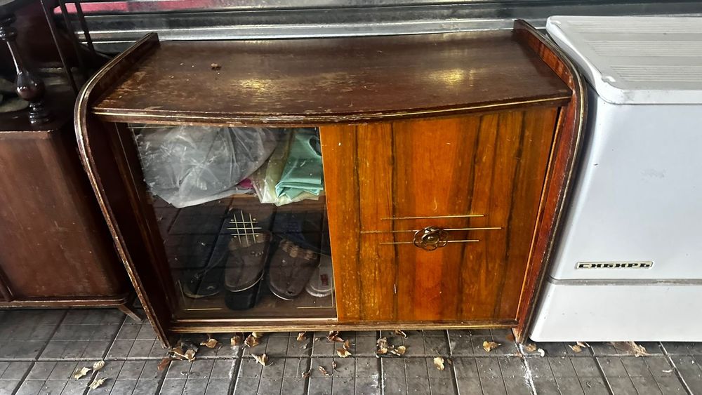 Тумбочки продаю.