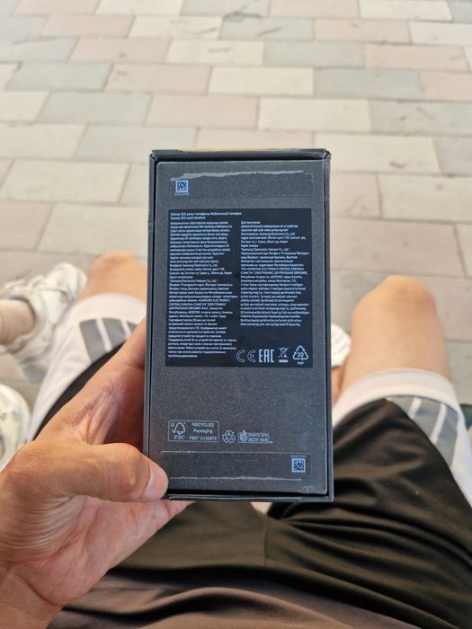 Продам S25 256Gb
