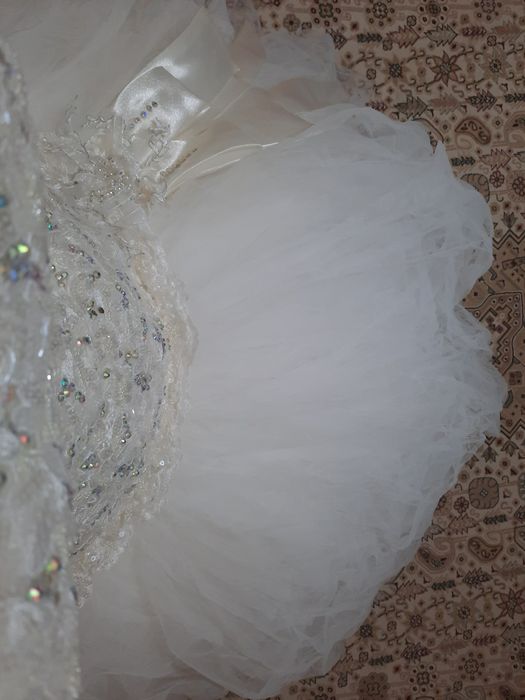 Продам свадебное платье