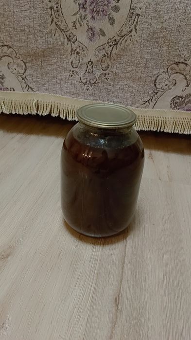 Банка с вареньем