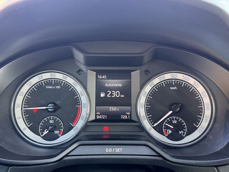 SKODA Octavia 2019 — imagine 5