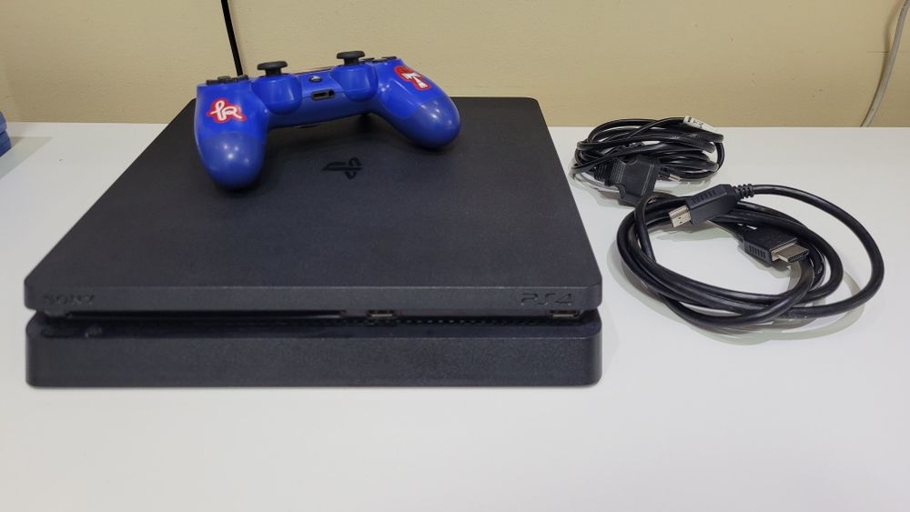 Sony PS4 Slim 1 Tb