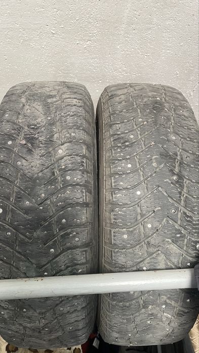 Продам 2 шины 185/70/14