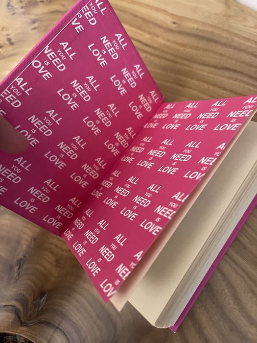Шоппер Uniqlo, Книга с цитатами,