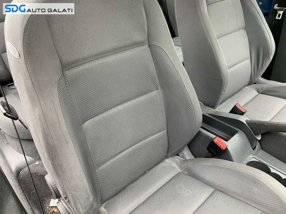 Scaun Scaune Fata si Bancheta cu Spatar Textil FARA Incalzire VW Golf 5 2004 - 2008