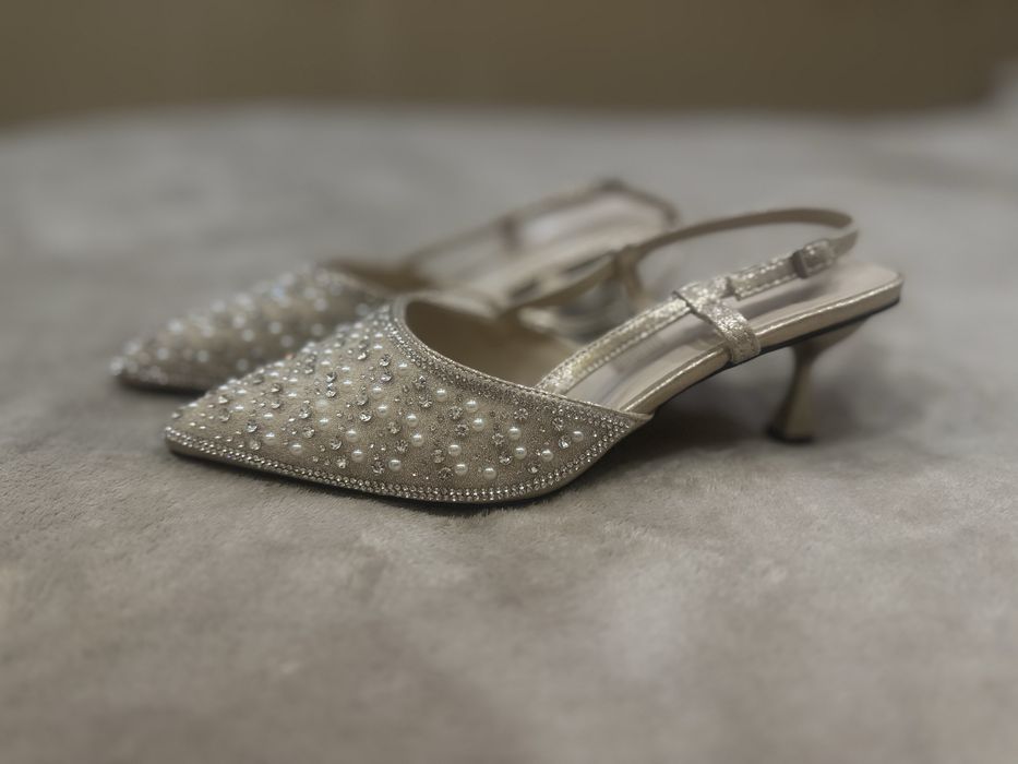 Дамски обувки на ток