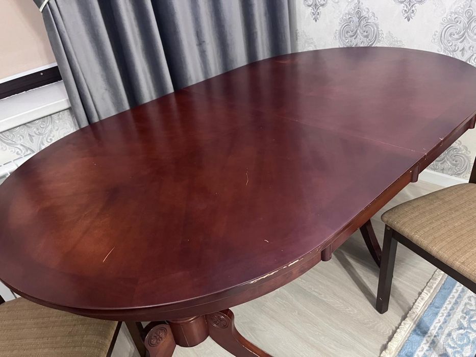 Продам стол в гостиную!