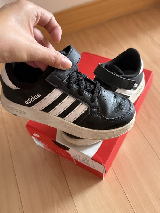 Кроссовки Adidas
