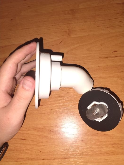 Продавам капачка за резервоар за вода за кемпер