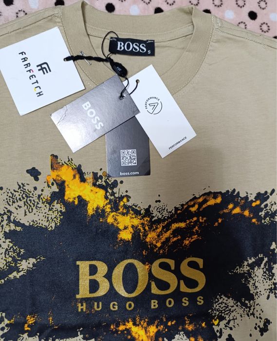 Vand tricou nou de barbati Boss