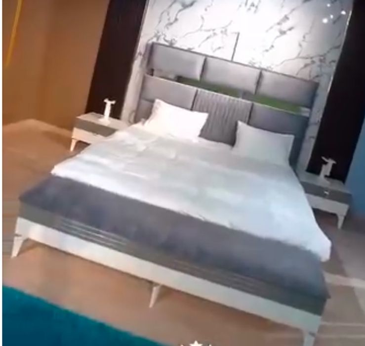 Продаю комплект двухспальный мебель