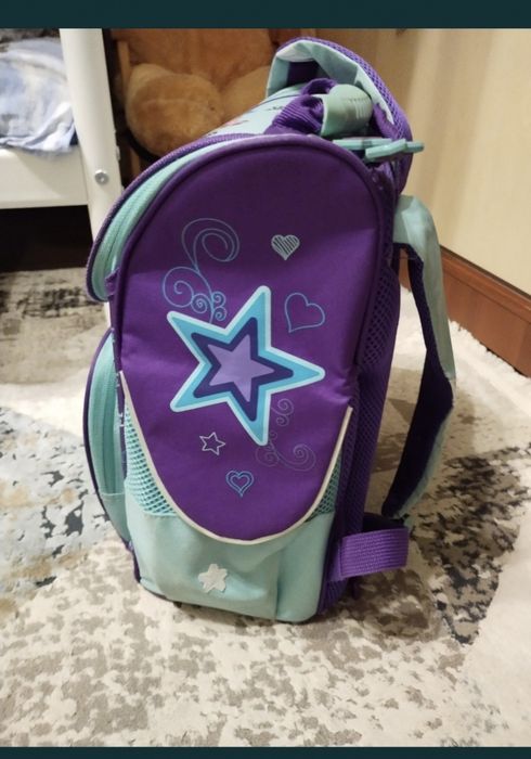 Срочно продам школьные рюкзаки