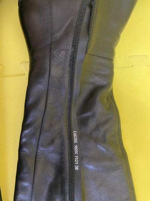 Продам женские сапоги
