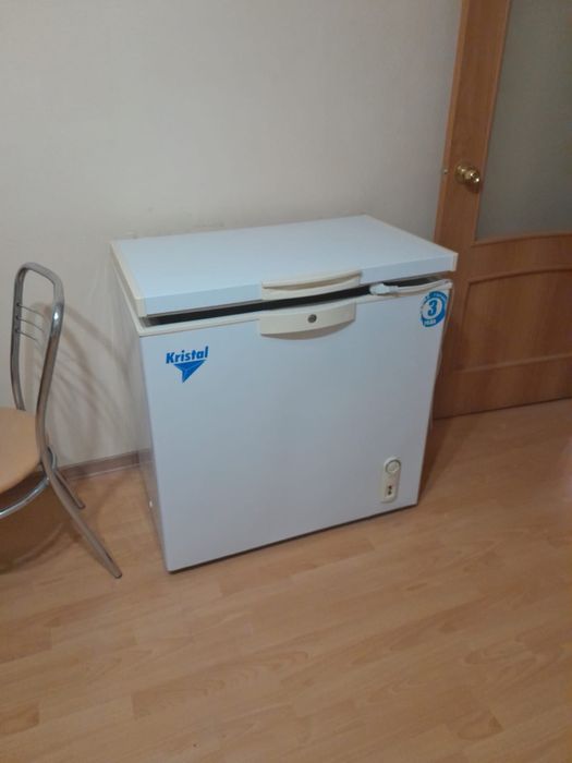 Продам морозильную камеру