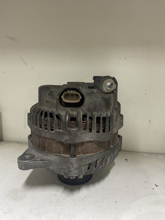 Субару генератор в оригинале