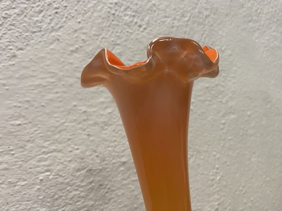 Италианска ваза от разноцветно разтопено стъкло мурано