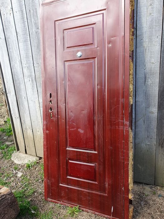Vand uși exterior