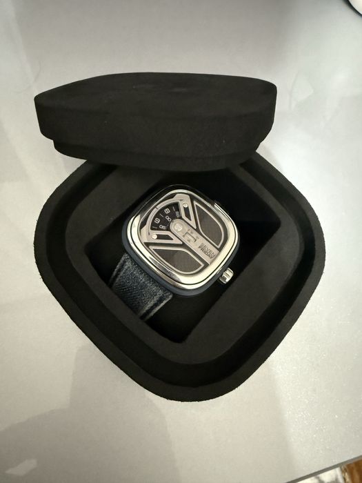 Продаются часы Seven Friday Urban Explorer оригинал