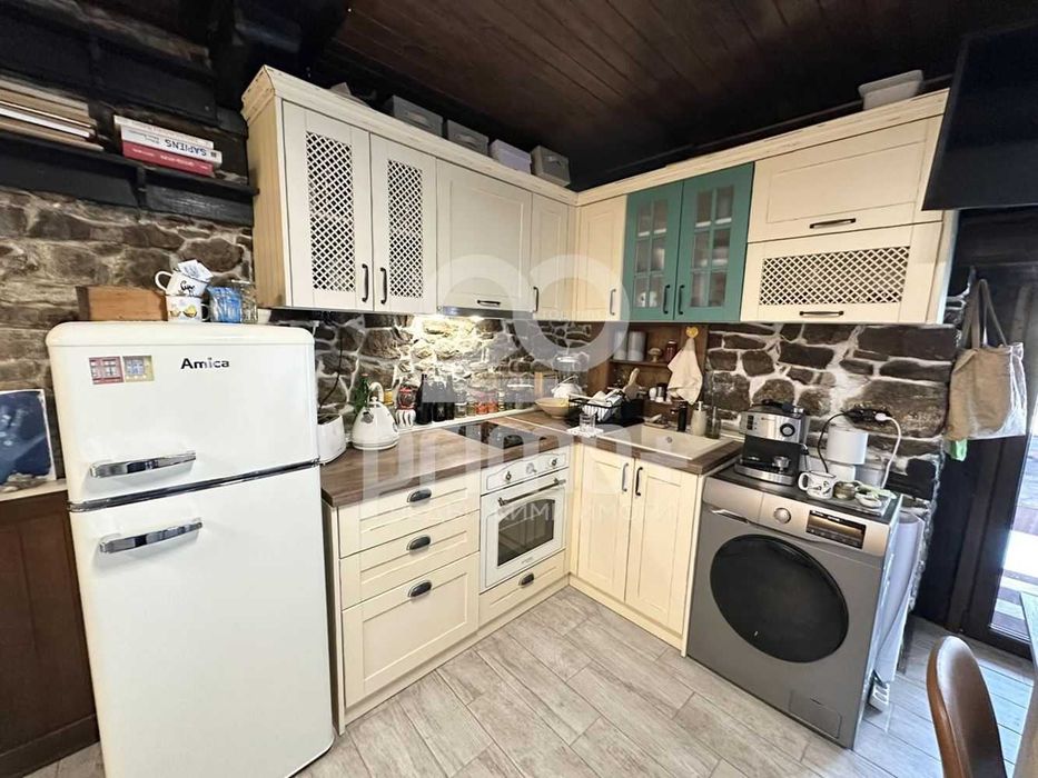 Къща с разработен бизнес