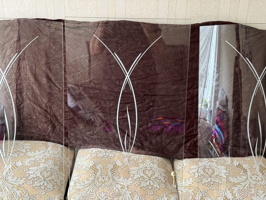 Стеклянные двери  для серванта