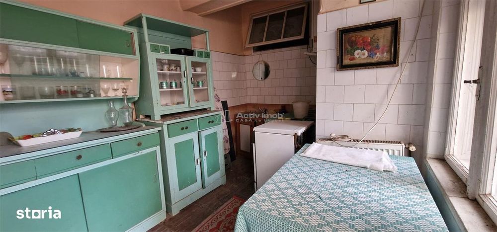 Resita Casa Singur in Curte Zona Muncitoresc
