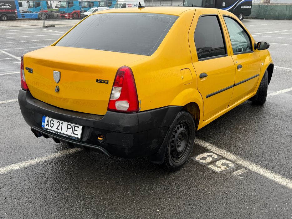 Proprietar vand Dacia Logan  NU A FOST TAXI