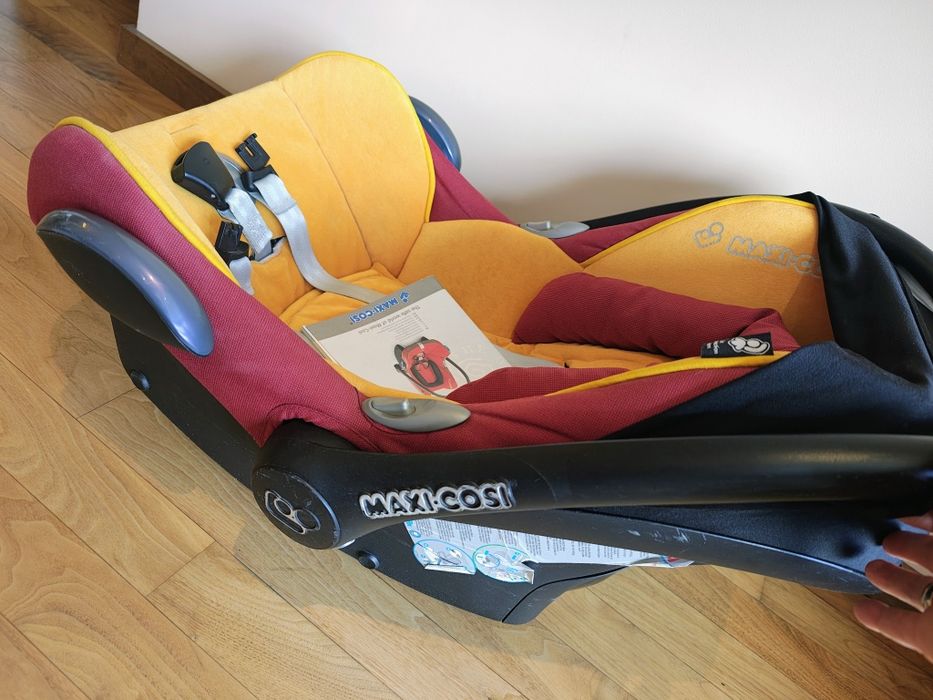 Столче за кола Maxi Cosi CabrioFix