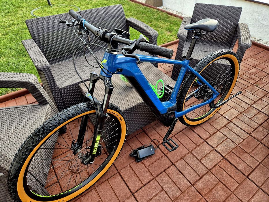 Bicicleta electrica CUBE 29 625Wh~BoschCX~Furca Rock Shox Aer~1x12