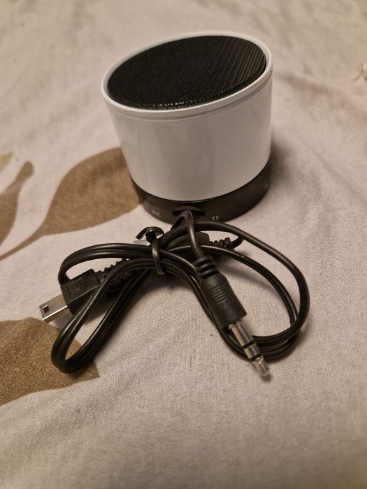 Boxa portabila bluetooth