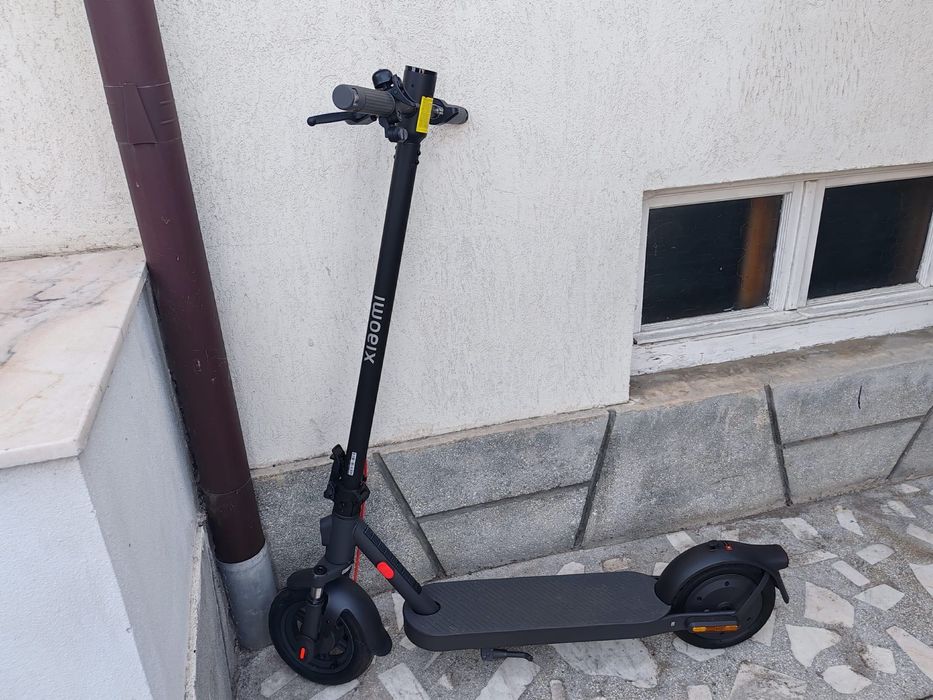 Trotinetă electrică Xiaomi nouă