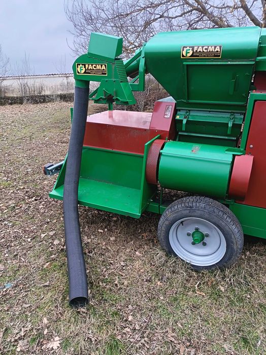 Прикачен комбайн FACMA