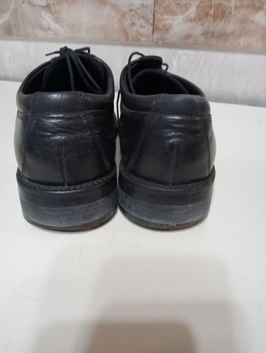 Кожаная обувь ботинки