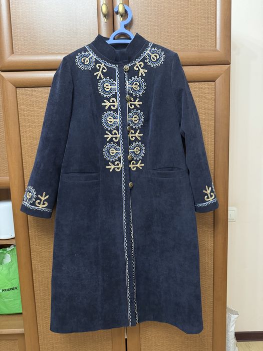 Продам Чапан женский дизайнерский