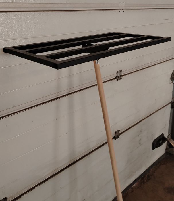 Nivela, grebla, pamant-nisip gazon