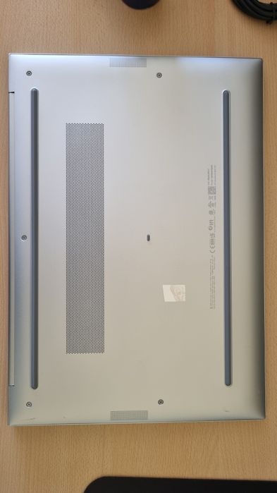 HP EliteBook 860 g11