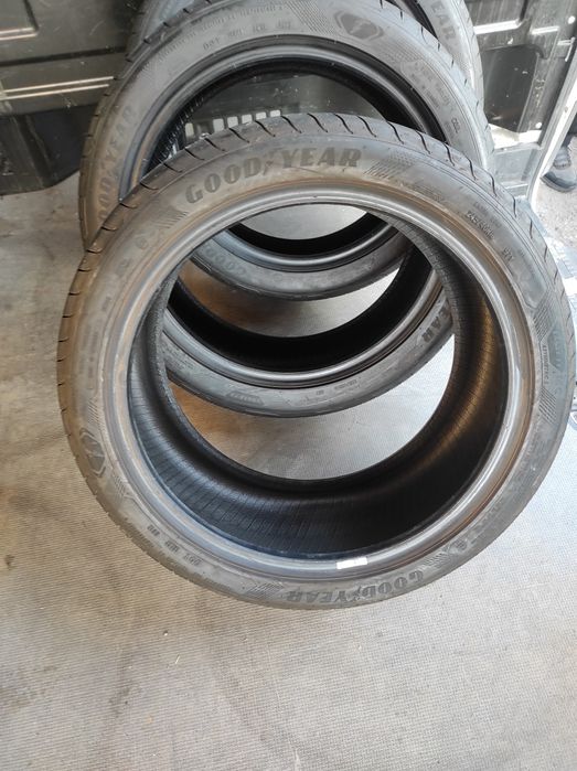 255/40/18 225/45/18 Goodyear