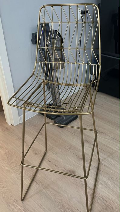 Продам барные стулья