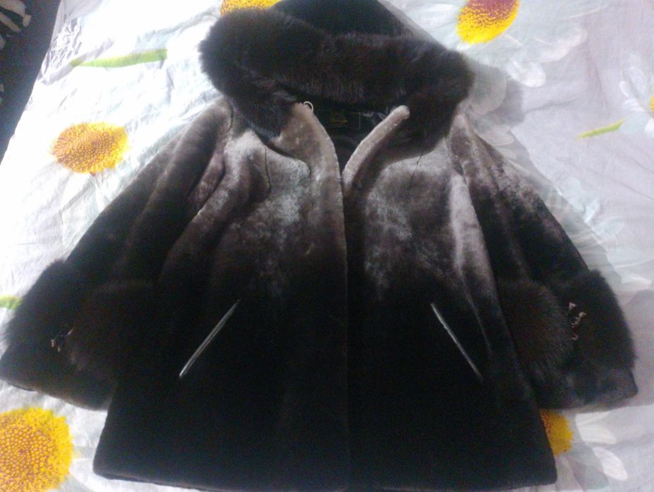 Новая шуба  мутоновая оригинал