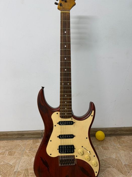 Электрогитара Axl Alnico